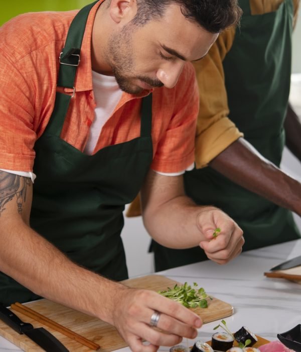 lifestyle-people-learning-make-sushi (1) lifestyle-people-learning-make-sushi (1)